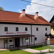 das Museum zum Pulvermacher mit dem neuen Dach
